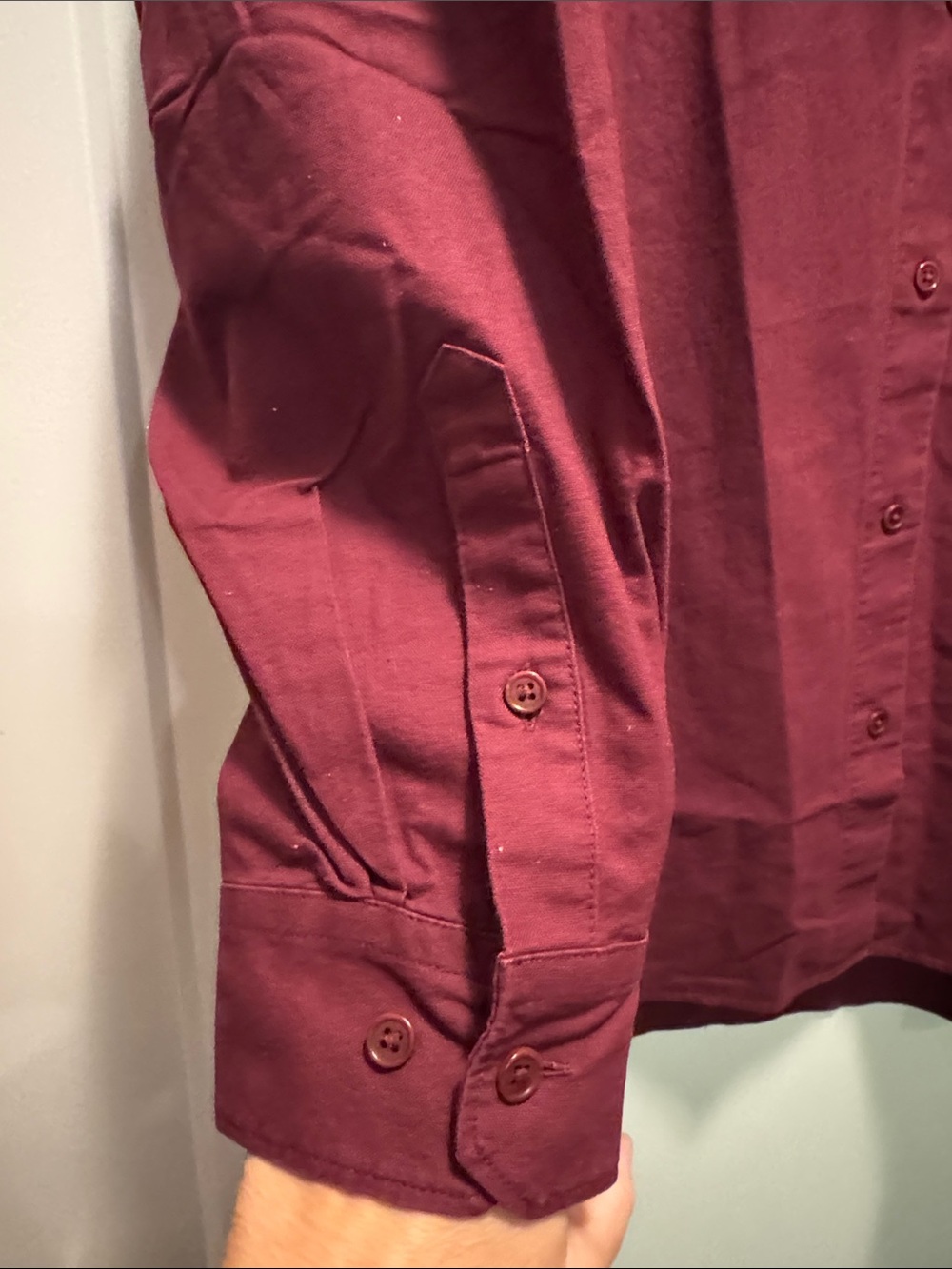🆕 Something Navy Women’s Oversized Long-Sleeve Button-Down Burgundy Shirt M NWT🔥 - Picture 3 of 4